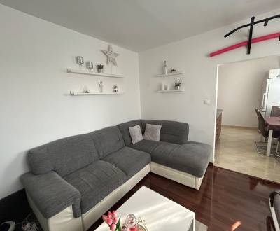 Kaufen 3-Zimmer-Wohnung, 3-Zimmer-Wohnung, Nábrežná, Nové Zámky, Slowa