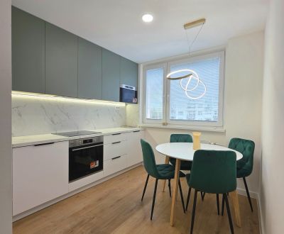 Kaufen 4-Zimmer-Wohnung, 4-Zimmer-Wohnung, Titogradská, Košice - Sídli