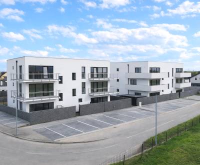 Kaufen 3-Zimmer-Wohnung, 3-Zimmer-Wohnung, Dúhová, Senec, Slowakei