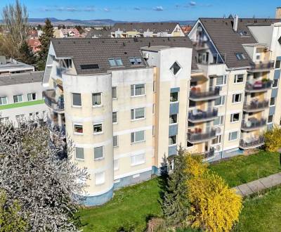 Kaufen 3-Zimmer-Wohnung, 3-Zimmer-Wohnung, E. Belluša, Piešťany, Slowa