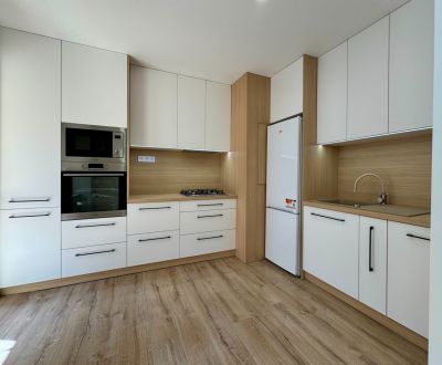 Kaufen 3-Zimmer-Wohnung, 3-Zimmer-Wohnung, Ďumbierska 21, Prešov, Slow