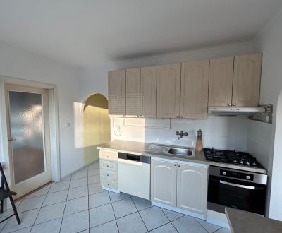 Kaufen 3-Zimmer-Wohnung, 3-Zimmer-Wohnung, M. R. Štefánika, Nové Zámky