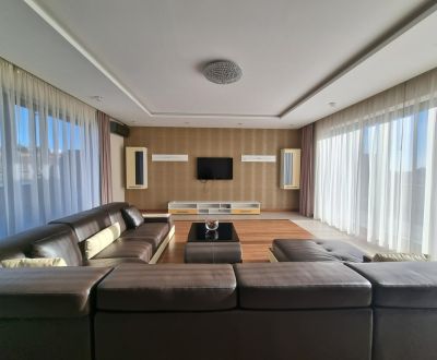 VERMIETUNG - Einzige, luxuriöse Wohnung 148 m2 + Terrassen - Nitra