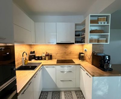 Kaufen 4-Zimmer-Wohnung, 4-Zimmer-Wohnung, Čerín 96, Banská Bystrica, 