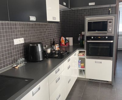 Mieten 4-Zimmer-Wohnung, 4-Zimmer-Wohnung, Perecka, Levice, Slowakei