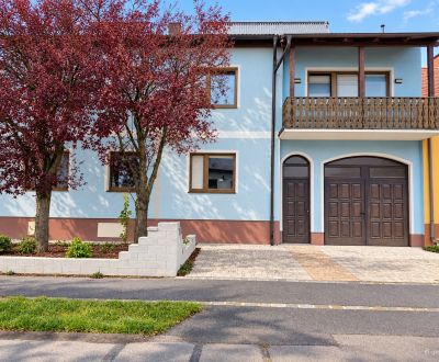 Landhaus Engelhartstetten- zwei Wohnungen, großes Grundstück- zusätzli