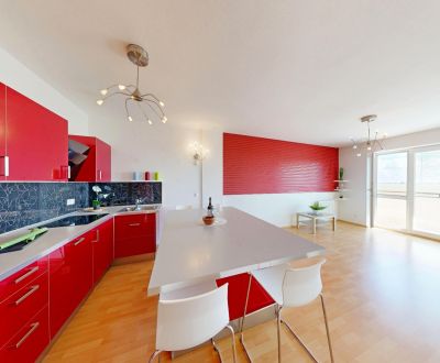 Großzügige 2-Zimmer-Wohnung mit eigener geschlossener Garage und Loggi