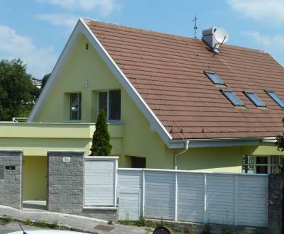 Einfamilienhaus, Myjavská, zu vermieten, Bratislava - Staré Mesto, Slo