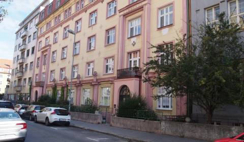 Mieten 1-Zimmer-Wohnung, 1-Zimmer-Wohnung, Klemensova, Bratislava - St