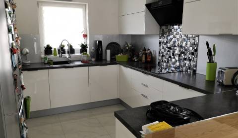 Einfamilienhaus, zu verkaufen, Bánovce nad Bebravou, Slowakei