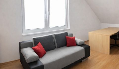 Büros, Veľká Okružná, zu vermieten, Žilina, Slowakei