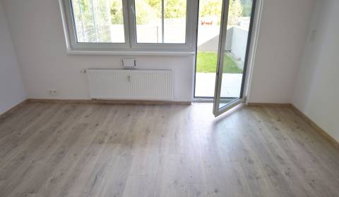1 Zimmer Wohnung, Malokrasňanská, zu verkaufen, Bratislava - Rača, Slo
