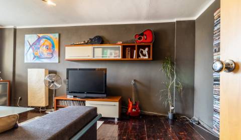 3 Zimmer Wohnung, Jantárová, zu verkaufen, Košice - Juh, Slowakei