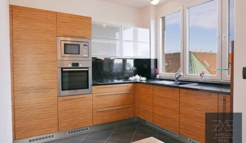 3 Zimmer Wohnung, zu verkaufen, Bratislava - Staré Mesto, Slowakei