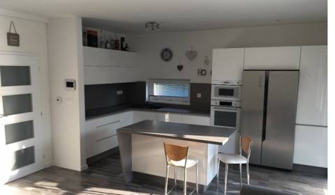 4 Zimmer Wohnung, zu verkaufen, Senec, Slowakei