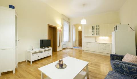 Mieten 2-Zimmer-Wohnung, 2-Zimmer-Wohnung, Klariská, Bratislava - Star