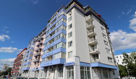 Büros, Sv. Vincenta, zu vermieten, Bratislava - Ružinov, Slowakei