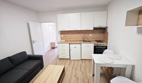 Mieten 2-Zimmer-Wohnung, 2-Zimmer-Wohnung, Banská Bystrica, Slowakei
