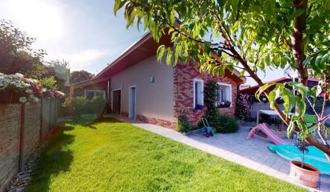 Einfamilienhaus, Modranská, zu verkaufen, Pezinok, Slowakei