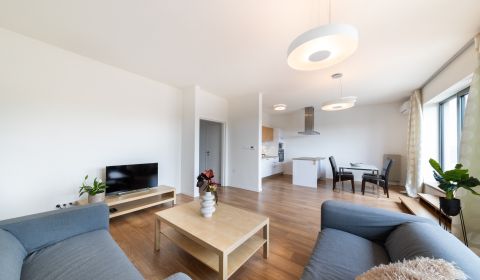 Mieten 3-Zimmer-Wohnung, 3-Zimmer-Wohnung, Hodžova, Nitra, Slowakei