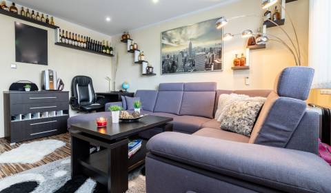 3-Zimmer-Wohnung, Aténska, zu verkaufen, Košice - Sídlisko Ťahanovce,