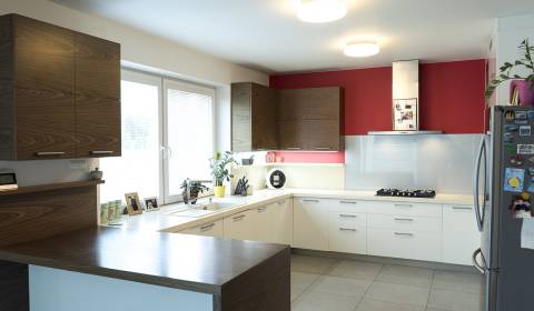 Einfamilienhaus, Hradská, zu verkaufen, Bratislava - Vrakuňa, Slowakei