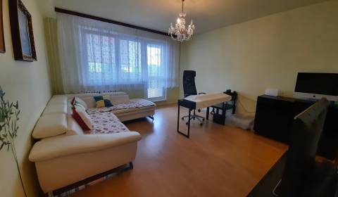 2 Zimmer Wohnung, Ľudovíta Fullu, zu verkaufen, Bratislava - Karlova V
