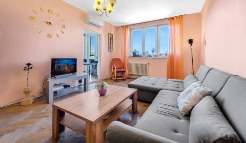 3 Zimmer Wohnung, Rumančeková, zu verkaufen, Bratislava - Ružinov, Slo