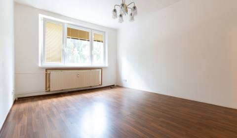 3 Zimmer Wohnung, Krosnianska, zu verkaufen, Košice - Dargovských hrdi
