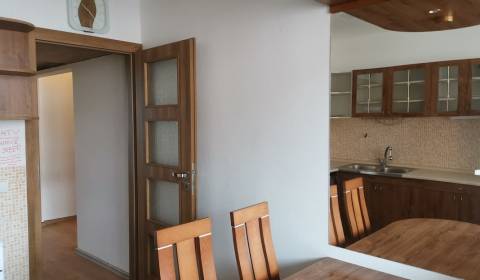 3-Zimmer-Wohnung, zu verkaufen, Partizánske, Slowakei