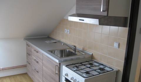 3-Zimmer-Wohnung, Cajlanská, zu verkaufen, Pezinok, Slowakei
