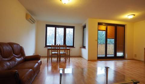 3-Zimmer-Wohnung, Zvolenská, zu vermieten, Bratislava - Ružinov, Slowa