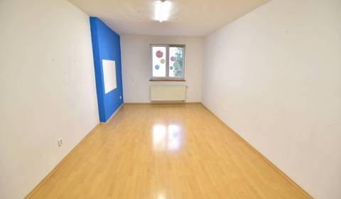 3-Zimmer-Wohnung, Kollárova, zu vermieten, Pezinok, Slowakei