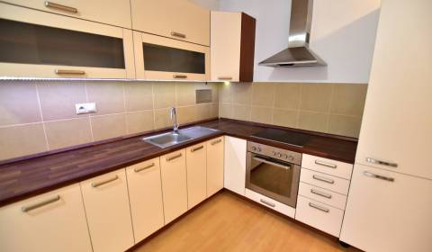 3-Zimmer-Wohnung, Kollárova, zu vermieten, Pezinok, Slowakei