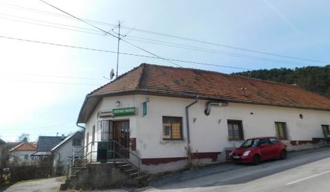 Einfamilienhaus, nezadaná, zu verkaufen, Zlaté Moravce, Slowakei