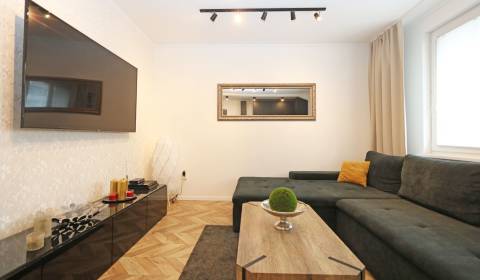 2-Zimmer-Wohnung, Sklenárova, zu verkaufen, Bratislava - Ružinov, Slow