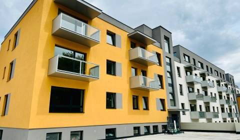 Kaufen 4-Zimmer-Wohnung, 4-Zimmer-Wohnung, Rudlovská cesta, Banská Bys