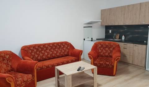 2-Zimmer-Wohnung, Slávomirová, zu vermieten, Pezinok, Slowakei