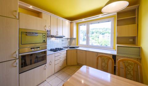 3-Zimmer-Wohnung, Koprivnická, zu verkaufen, Bratislava - Dúbravka, Sl