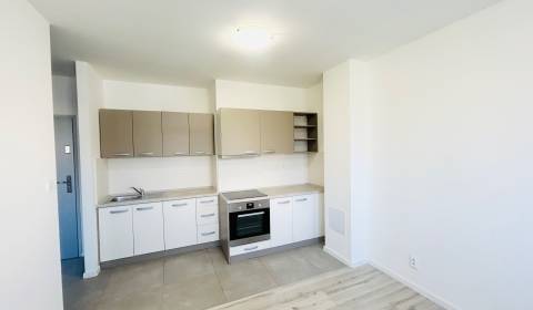 Mieten 2-Zimmer-Wohnung, 2-Zimmer-Wohnung, Nové Zámky, Slowakei