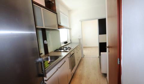 1-Zimmer-Wohnung, L.Svobodu, zu verkaufen, Senec, Slowakei