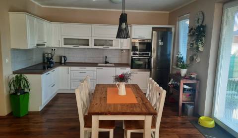 Einfamilienhaus, zu verkaufen, Senec, Slowakei