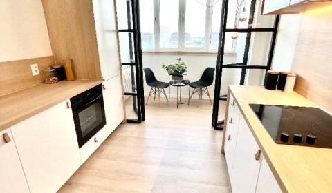 3-Zimmer-Wohnung, Ľubovnianska, zu vermieten, Bratislava - Petržalka,