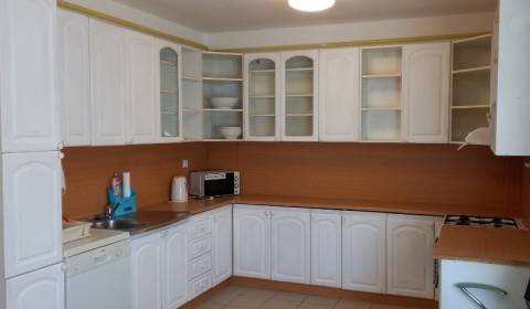 Einfamilienhaus, Železničná, zu vermieten, Senec, Slowakei