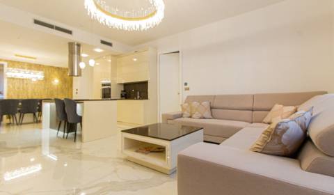 3-Zimmer-Wohnung, Námestie SNP, zu vermieten, Bratislava - Staré Mesto