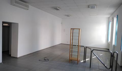 Geschäftsräumlichkeiten, Andreja Žarnova, zu vermieten, Trnava, Slowak
