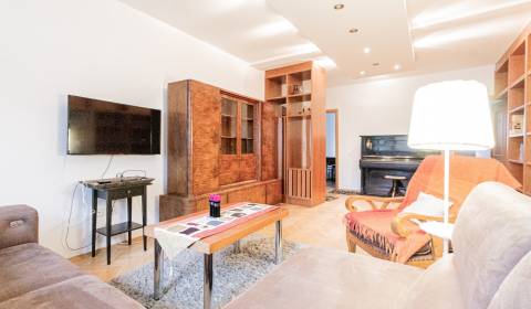 4-Zimmer-Wohnung, Mraziarenská, zu vermieten, Bratislava - Ružinov, Sl