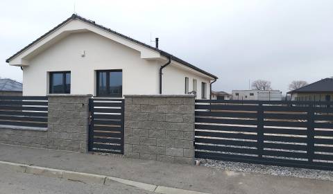 Einfamilienhaus, Agátová, zu vermieten, Nitra, Slowakei