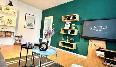 2-Zimmer-Wohnung, Medveďovej, zu verkaufen, Bratislava - Petržalka, Sl
