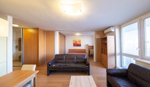 Mieten 2-Zimmer-Wohnung, 2-Zimmer-Wohnung, Tomášikova, Bratislava - Ru